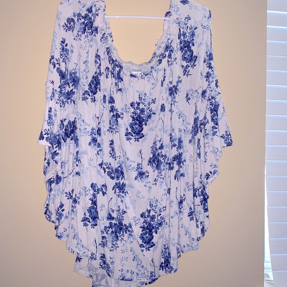 Time and Tru Blouse